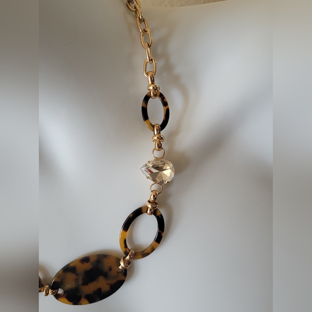18 Inch Tortoise Shell Looking Gold Chain Necklace - Picture 3 of 3